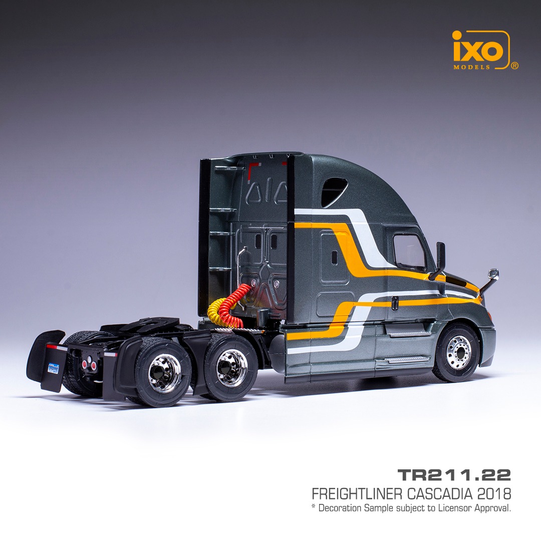 Freightliner Coronado 2018 grey 1:43 Ixo Models