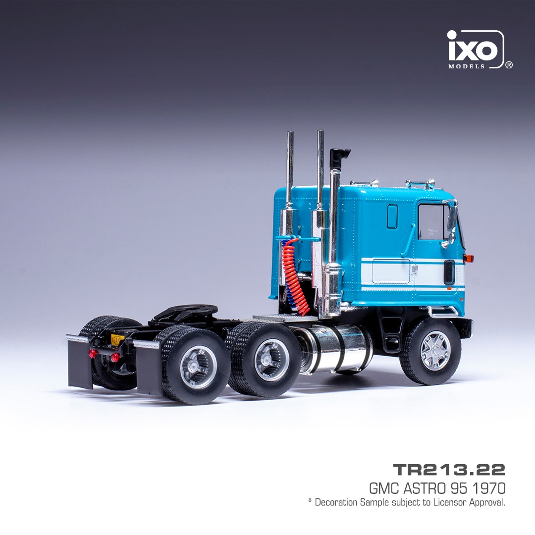 GMC Astro 95 1970 blue/white 1:43 Ixo Models