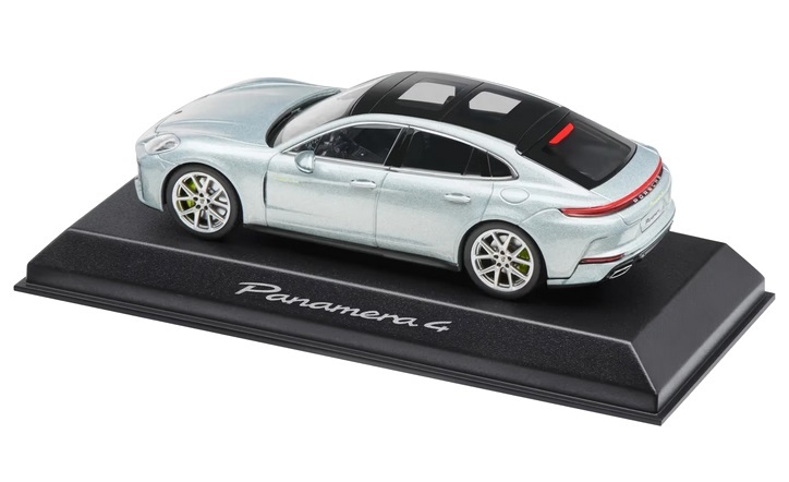 Porsche Panamera 4S E-Hybrid Dolomite silver 1:43 Porsche Dealer Edition