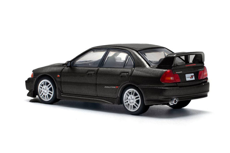 Mitsubishi Lancer Evolution IV black pearl 1:64 Pop Race