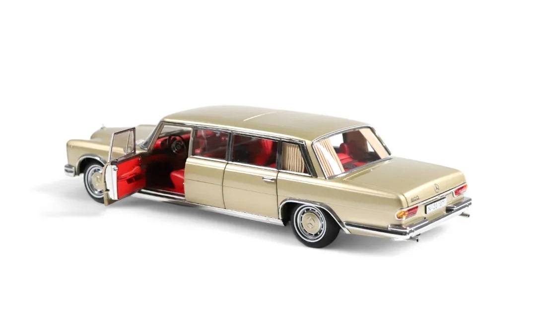 Mercedes-Benz 600 Pullman champagne 1:18 NZG