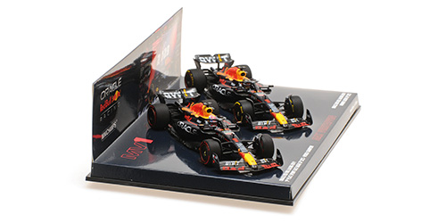 Set 2 Cars - Oracle Red Bull Racing RB19 M.Verstappen World Champion Qatar Sprint & GP 2023 1:43 Minichamps