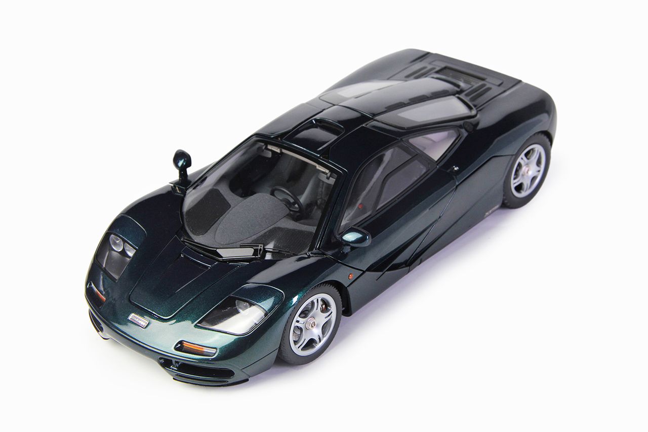 McLaren F1 XP5 green 1:18 LCD Model