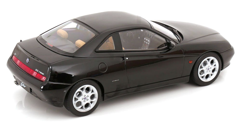 Alfa Romeo GTV 1999 black 1:18 Norev