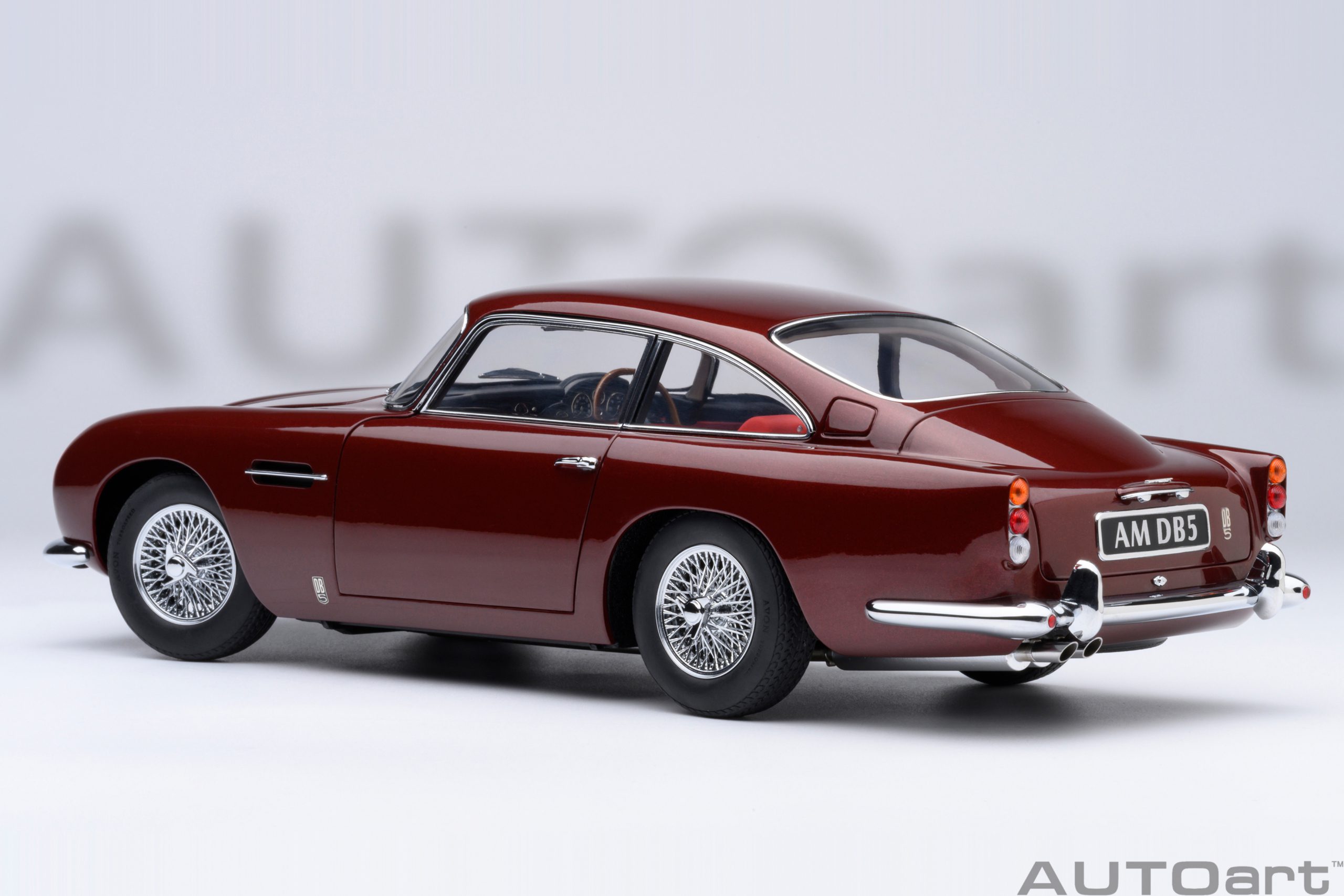 Aston Martin DB5 1964 red 1:18 AUTOart