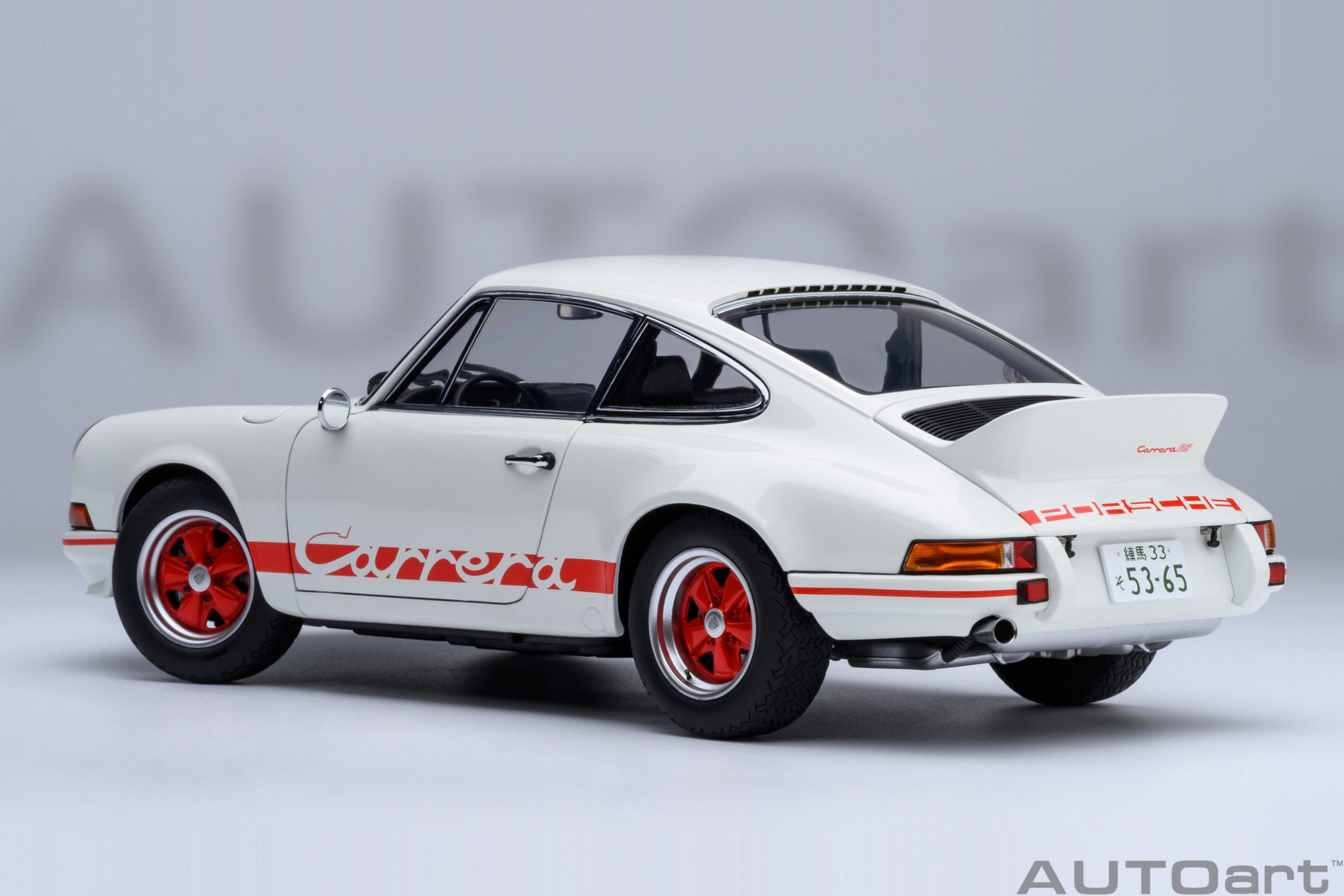 Porsche 911 Carrera 2.7 RS "The Circuit Wolf" Comic Weekly Shonen Jump Magazine 1975-1979 1:18 AUTOart