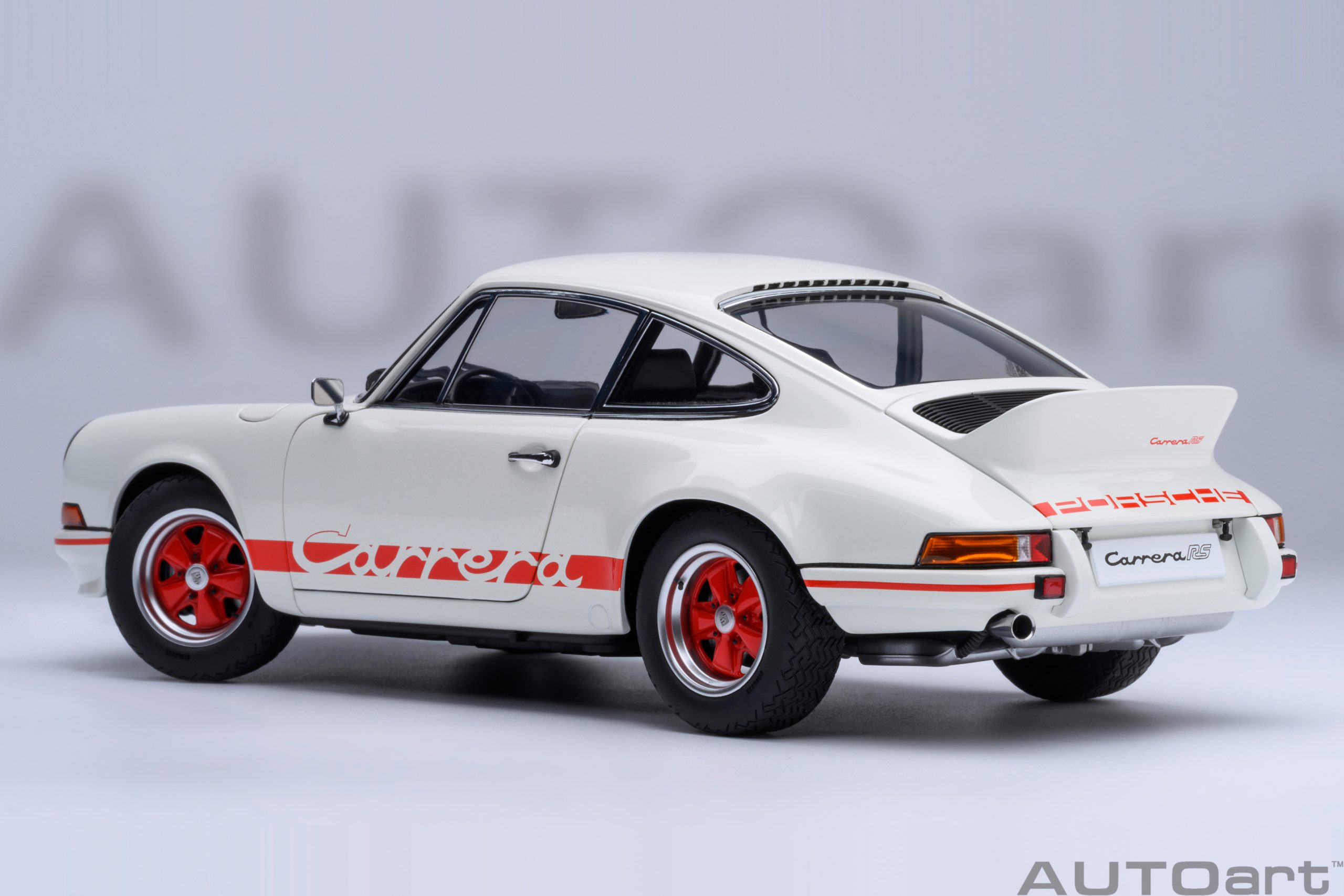 Porsche 911 Carrera 2.7 RS Grand Prix white/red stripes 1:18 AUTOart