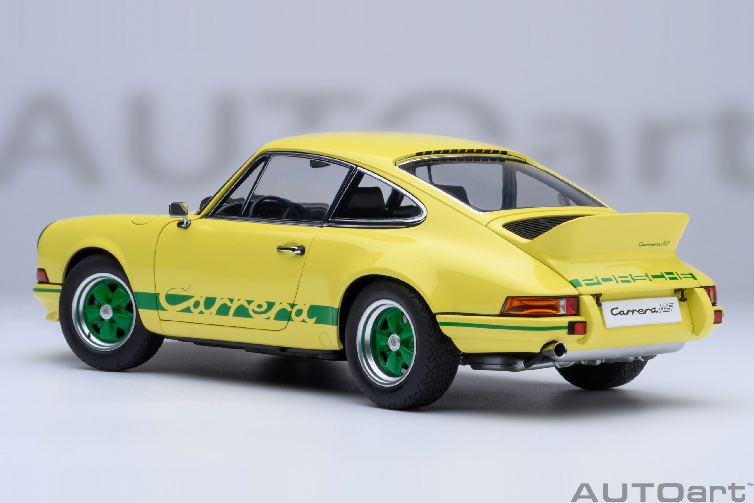 Porsche 911 Carrera 2.7 RS Light Yellow/green stripes 1:18 AUTOart