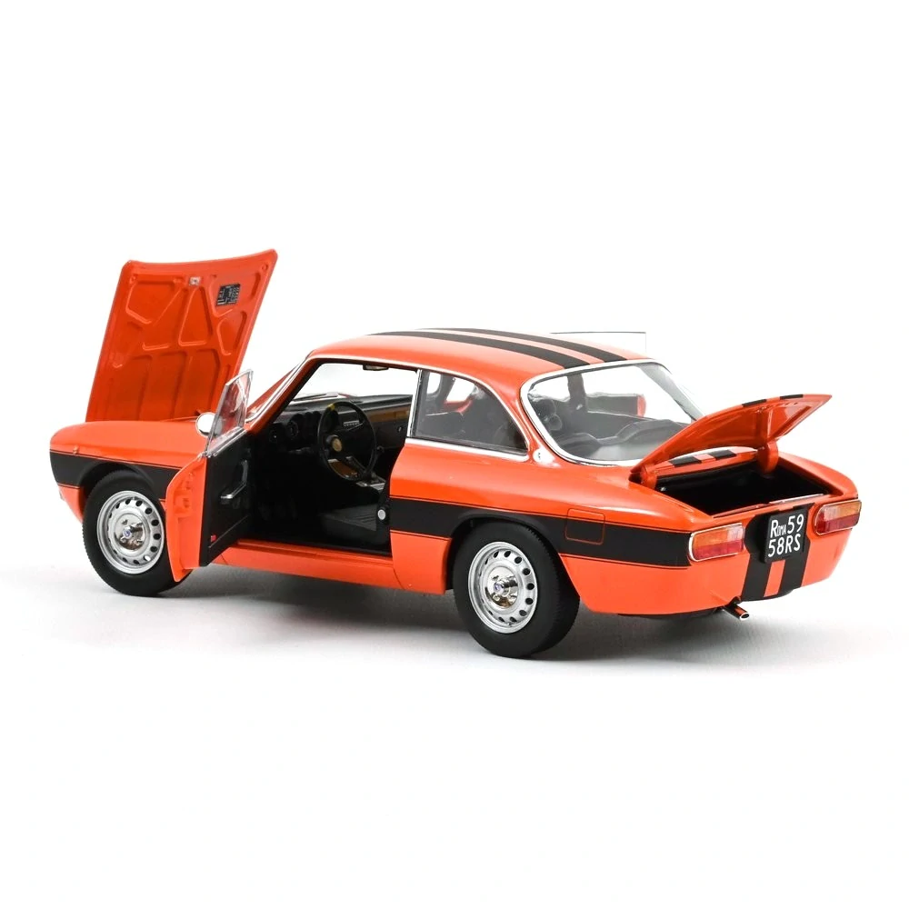 Alfa Romeo 2000 GTV 1973 orange 1:18 Norev
