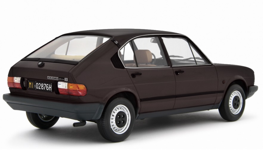 Alfa Romeo Alfasud 1.2 4 Porte 1980 maroon 1:18 Laudoracing Model