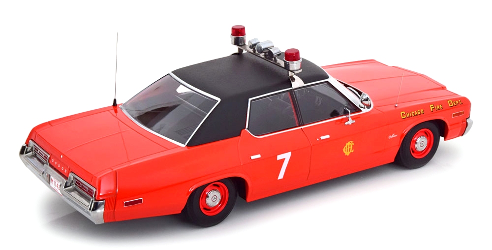 Dodge Monaco #7 Chicago Fire Engine Department 1974 red/black 1:18 KK Scale
