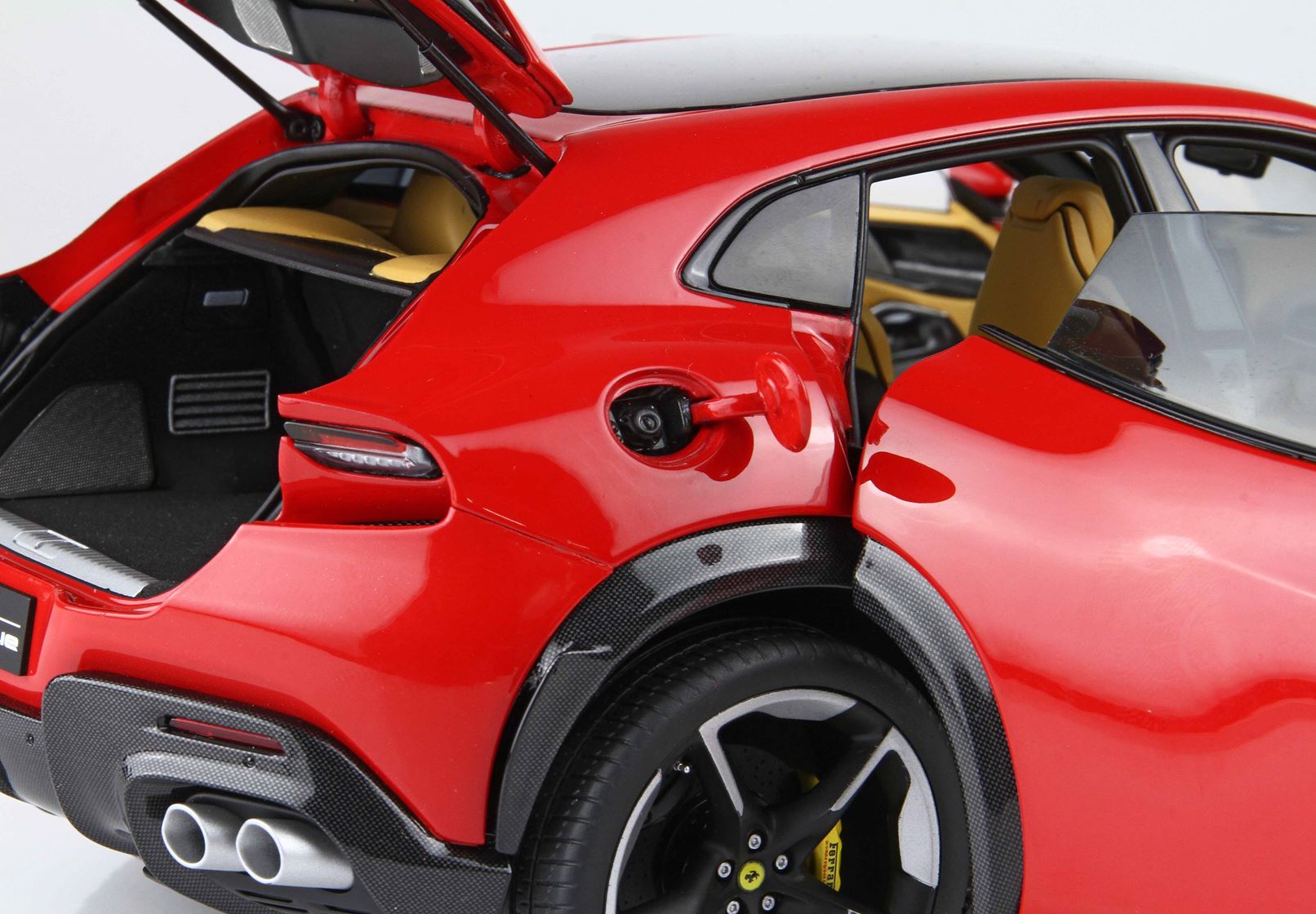 Ferrari Purosangue Panoramic Roof rosso corsa Luxury Pack 1:18 B.B.R. 