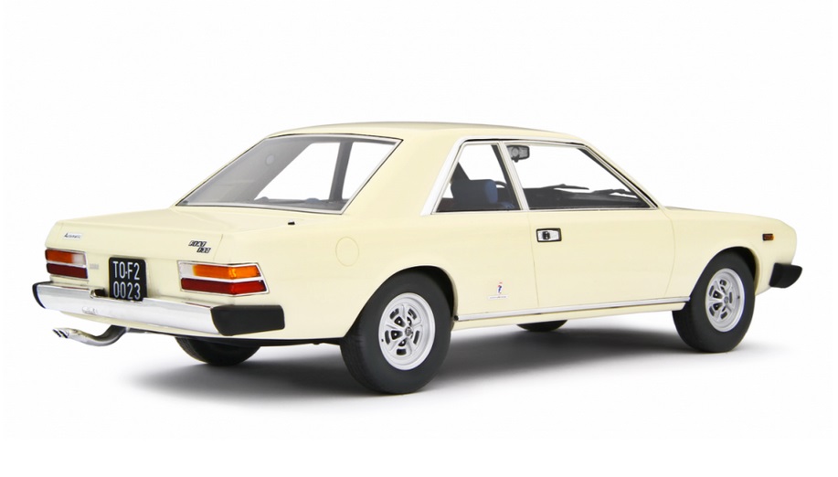 Fiat 130 Coupe 1971 ivory 1:18 Laudoracing Model 