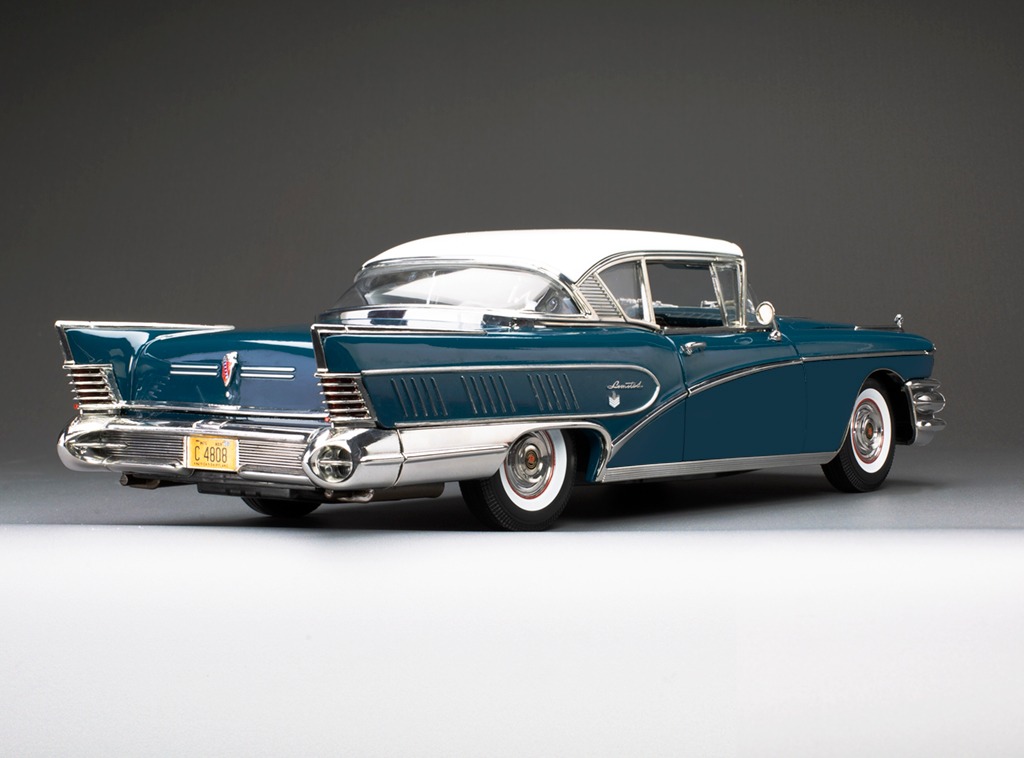 Buick Limited Riviera coupe *platinum collection* 1958 glacier white/dark turquoise poly 1:18 Sun Star