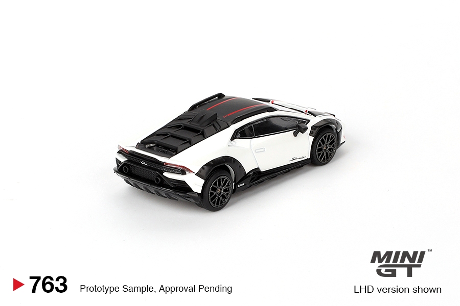 Lamborghini Huracán Sterrato 2023 white 1:64 Mini GT