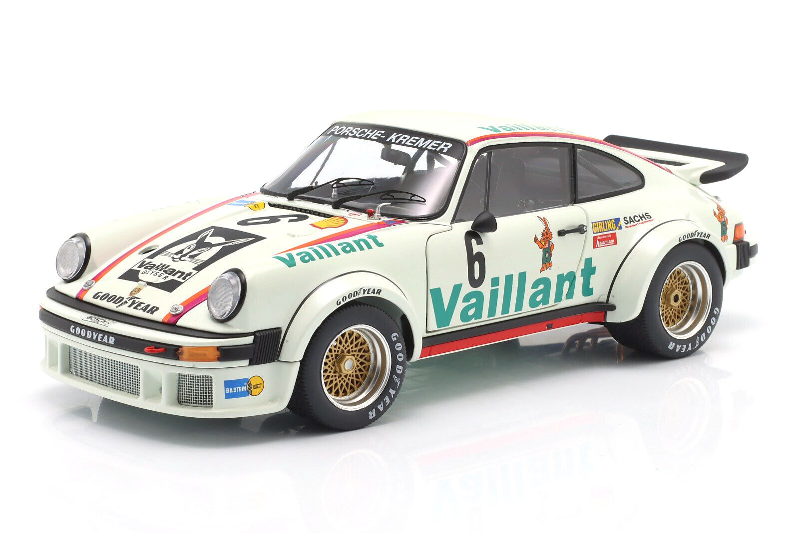 Porsche 934 RSR Vaillant #6 Wollek Norisring 1976 1:18 Schuco