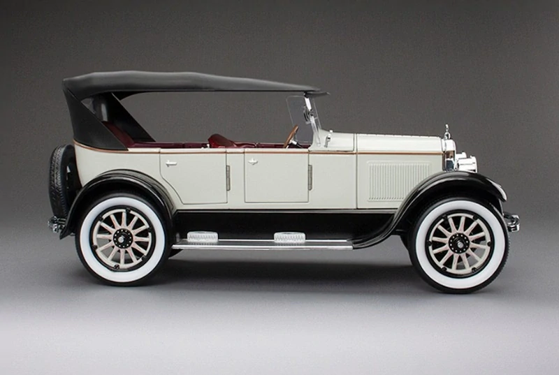 Buick Model 25 1925 light grey 1:18 Sun Star