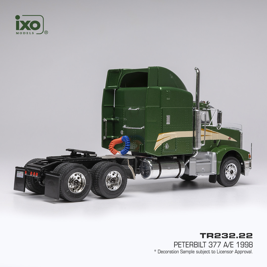 Peterbilt 377 A/E 1998 dark green 1:43 Ixo Models