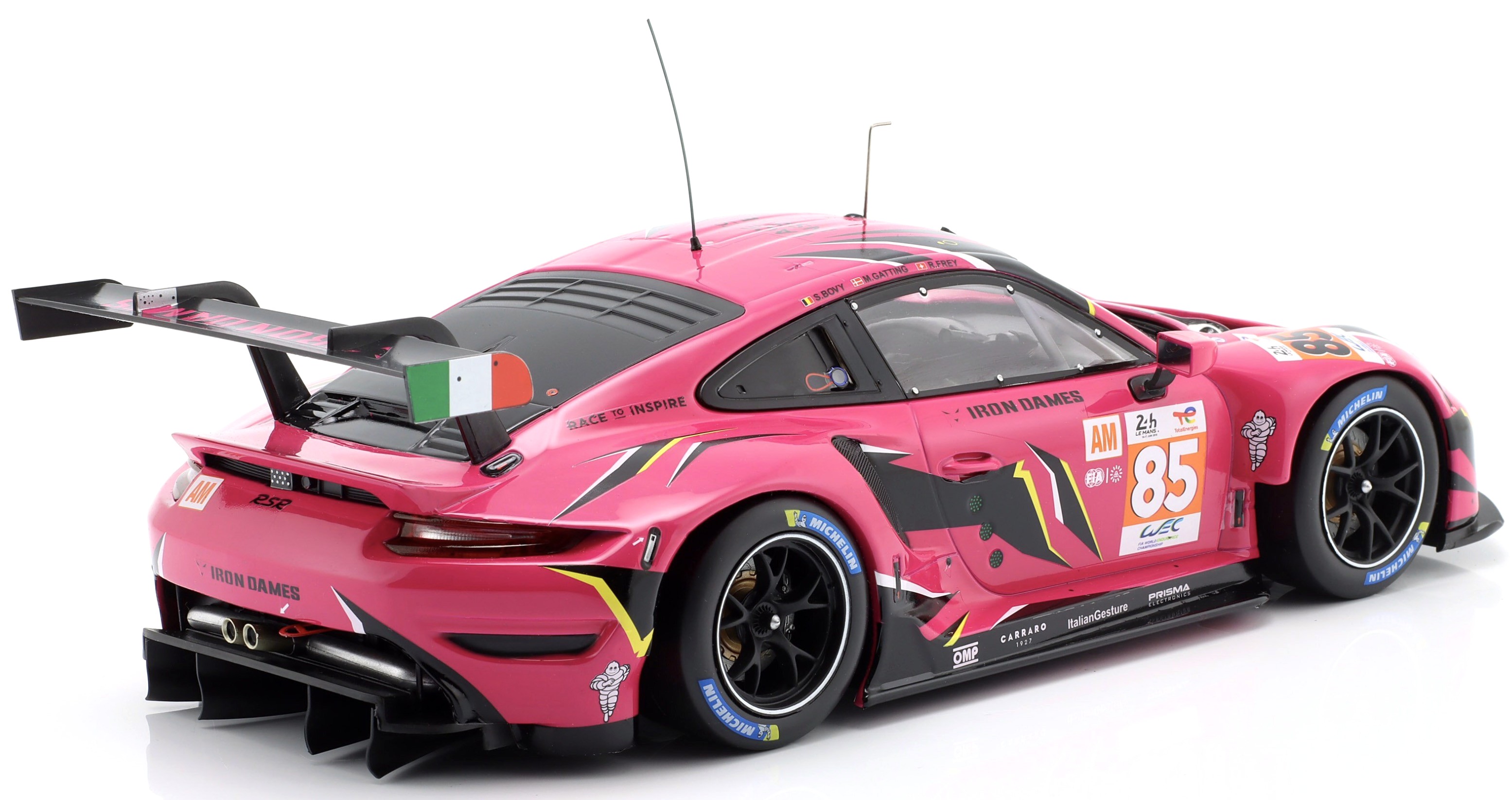 Porsche 911 RSR Team Iron Dames #85 Bovy/Frey/Gatting 24H Le Mans 2023 1:18 Ixo Models