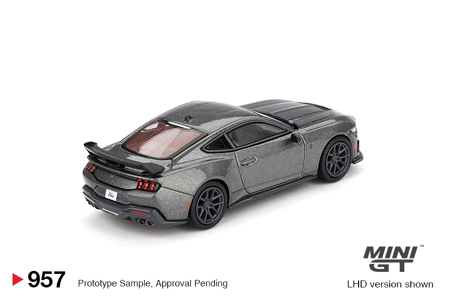 Ford Mustang Dark Horse 2024 Carbonized grey 1:64 Mini GT