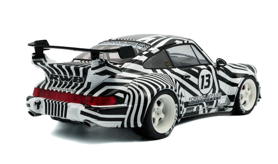RWB Bodykit 2022 *The Zebra* camouflage 1:18 Solido