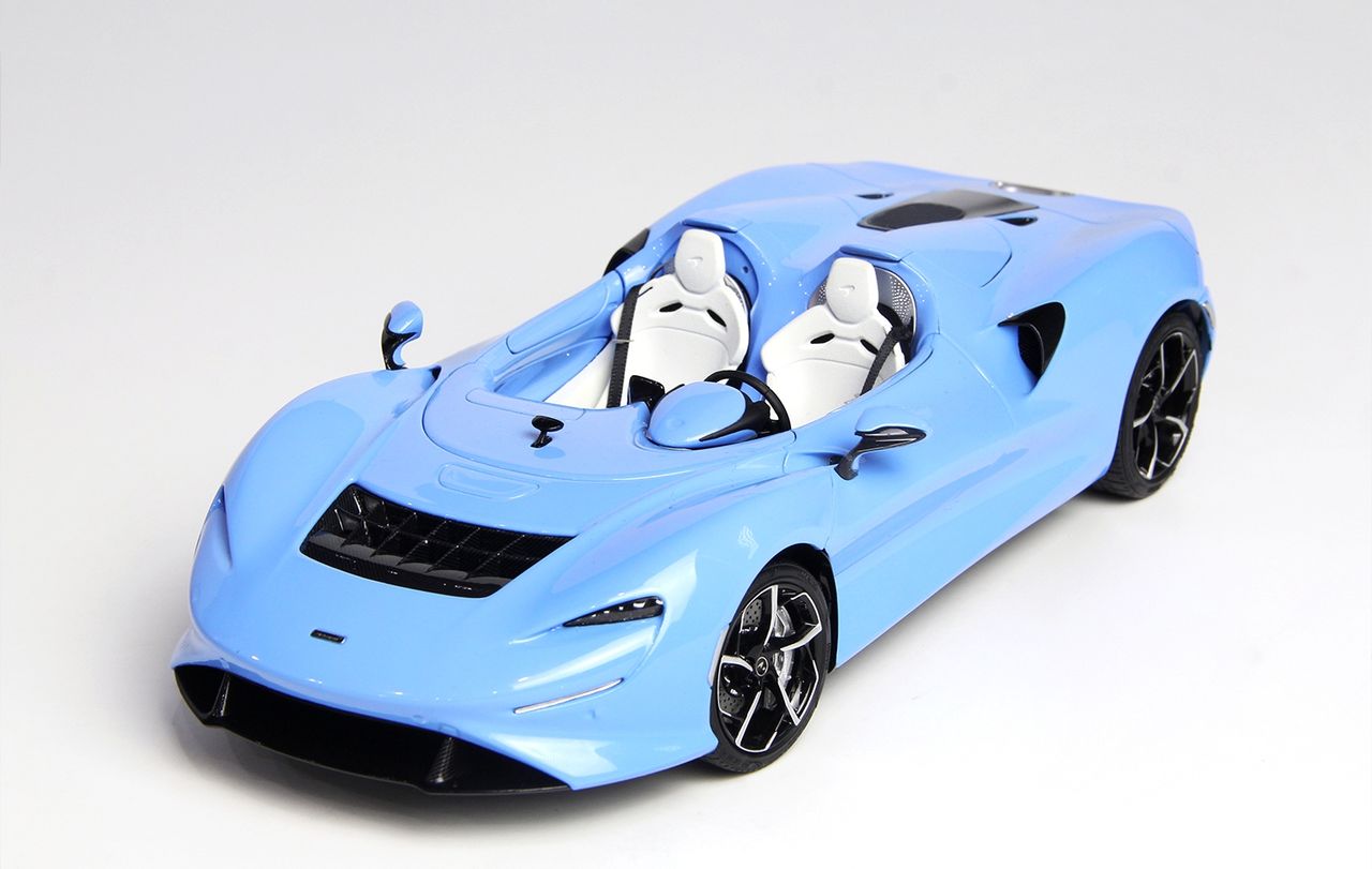 McLaren Elva blue 1:18 LCD Model