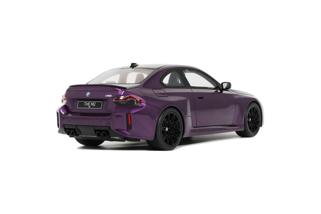 BMW M2 2023 purple 1:18 GT Spirit