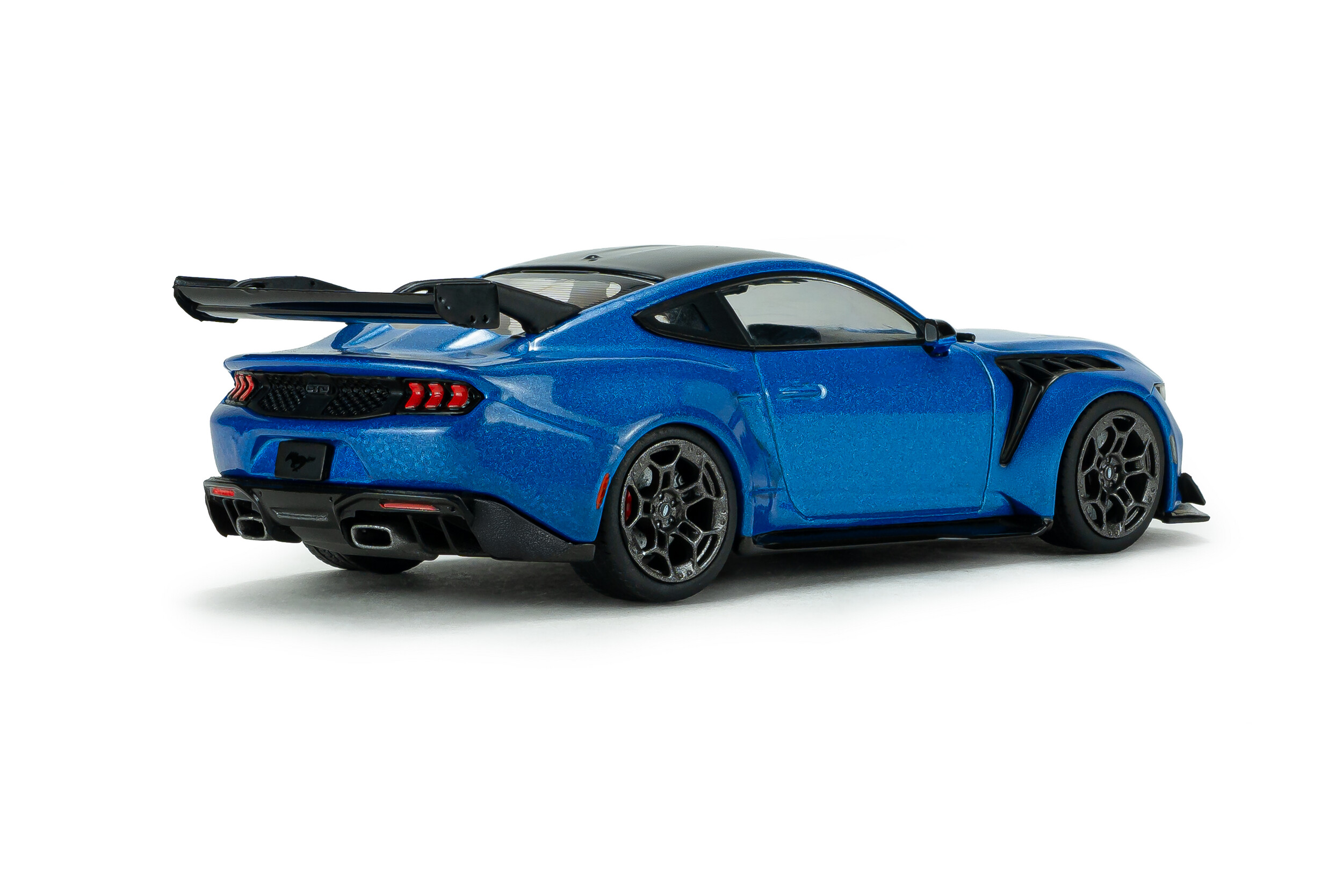 Ford Mustang GTD 2025 indulgent blue 1:43 Solido