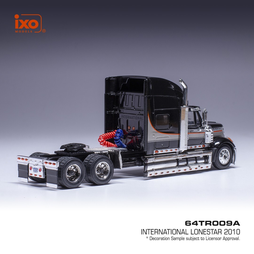 International Lonestar 2010 black 1:64 Ixo Models