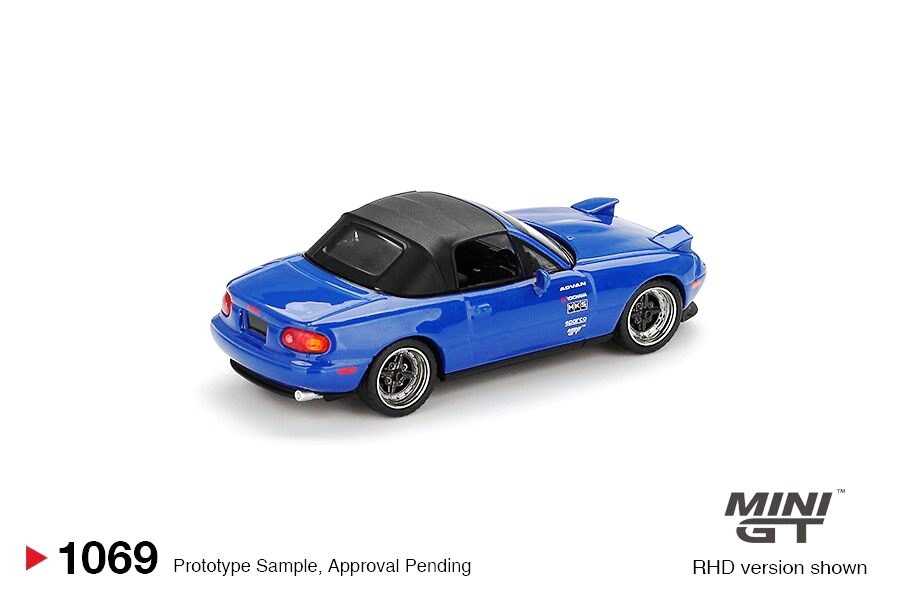 Mazda Miata MX-5 (NA) Tuned Version 1990 Dark Blue 1:64 Mini GT