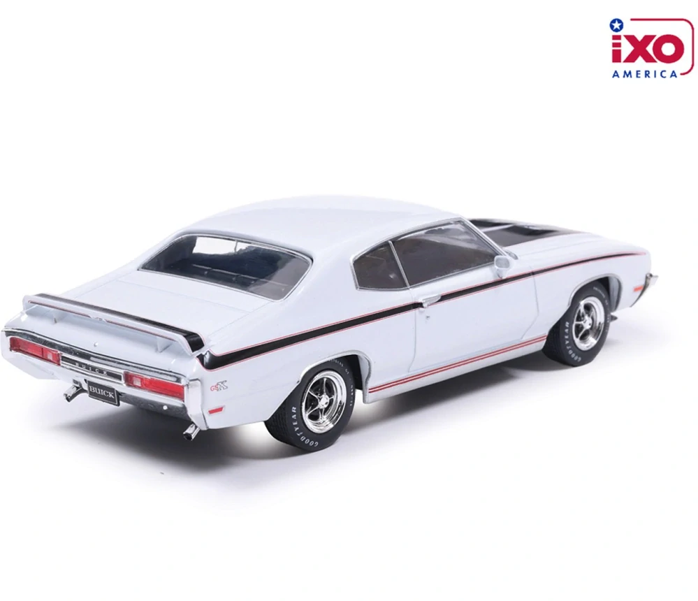 Buick GSX 1970 apollo white 1:43 Ixo America