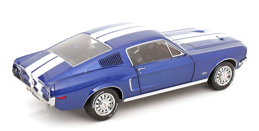 Ford Mustang GT Fastback 1968 blue/white 1:12 KK Scale