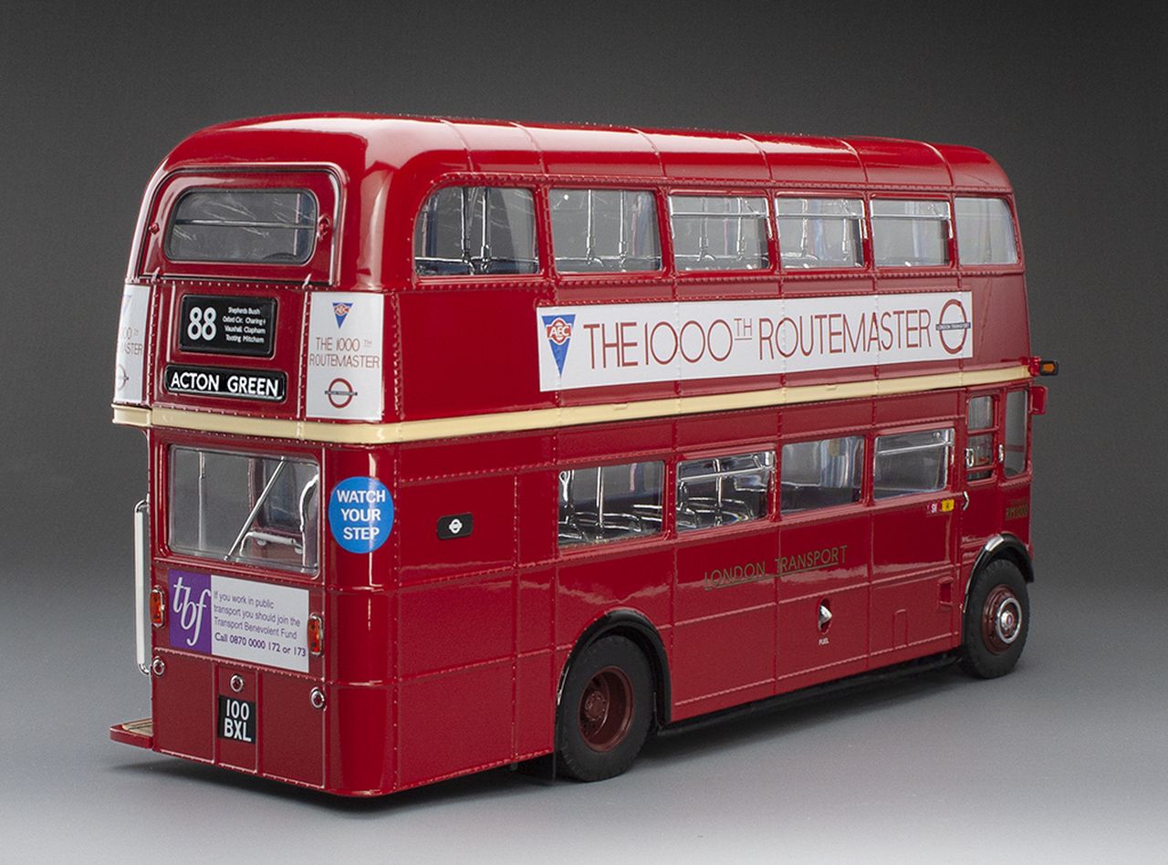 Routemaster Bus RM1000 100 BXL red 1:24 Sun Star
