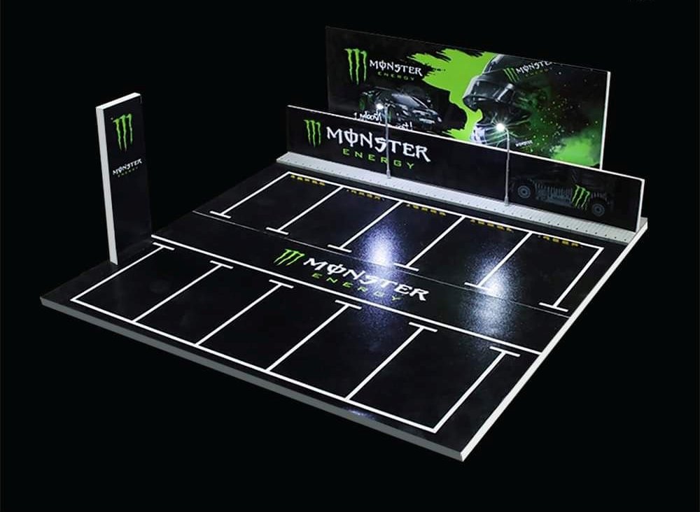 Diorama *Monster parking lot* 1:64 Black Box Diorama