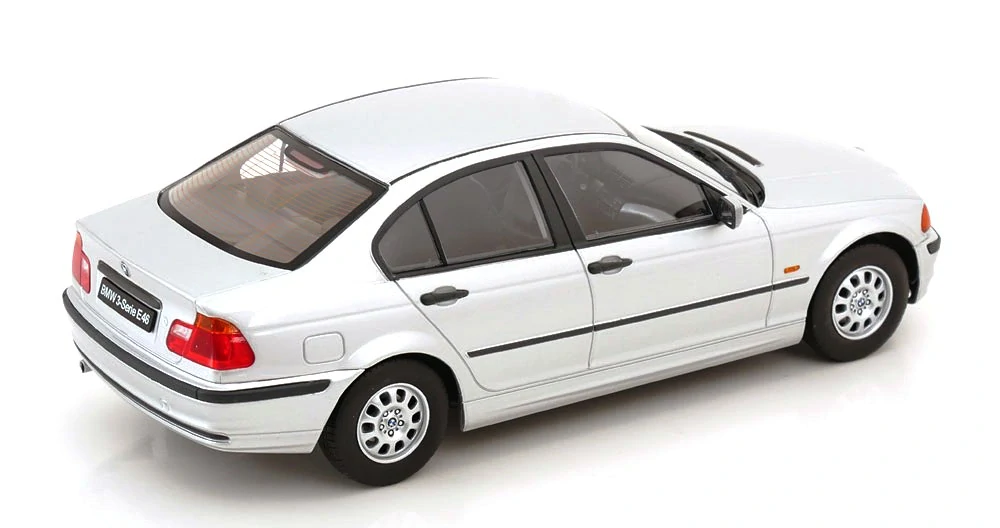 BMW 3er E46 Limousine 1999 silver 1:18 KK Scale