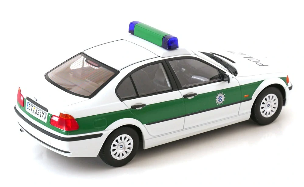 BMW 3er E46 Limousine *Polizei* 1999 white/green 1:18 KK Scale