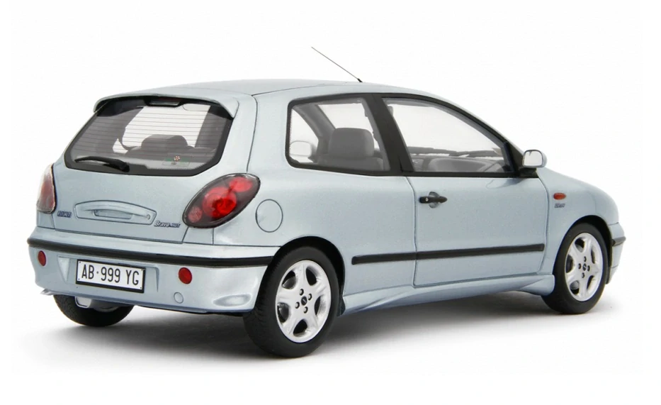 Fiat Bravo 2.0 HGT 1995 grey metallic 1:18 Laudoracing Model