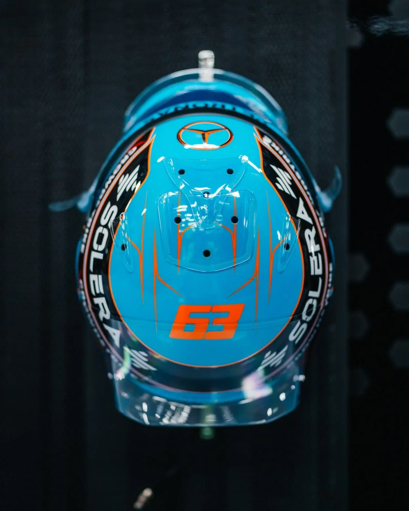 Helmet - Mercedes-AMG PETRONAS F1 Team George Russell British GP 2025 1:5 Spark