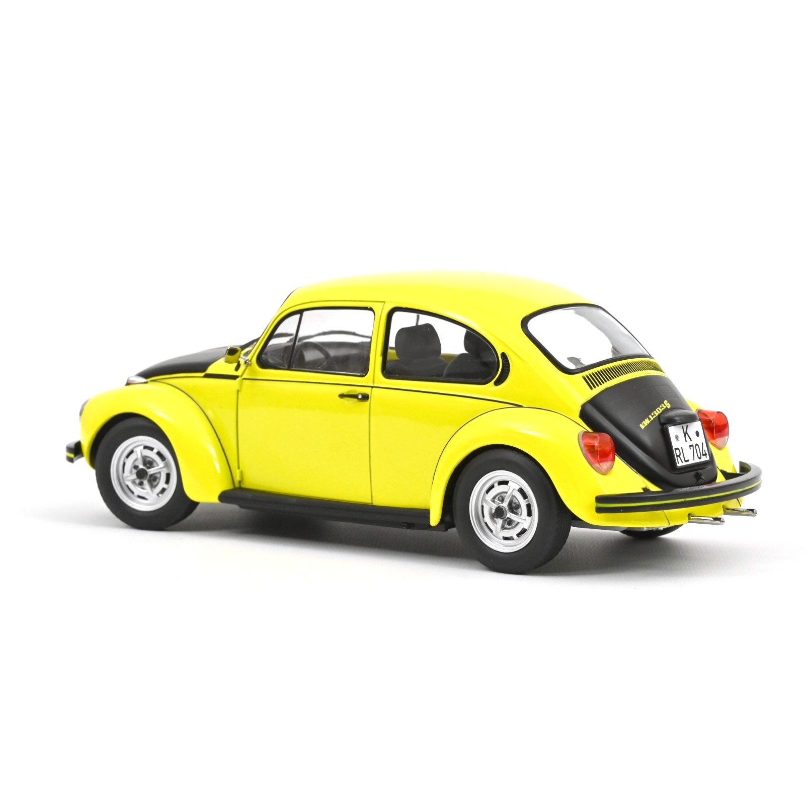 Volkswagen 1303 1973 yellow/black 1:18 Norev