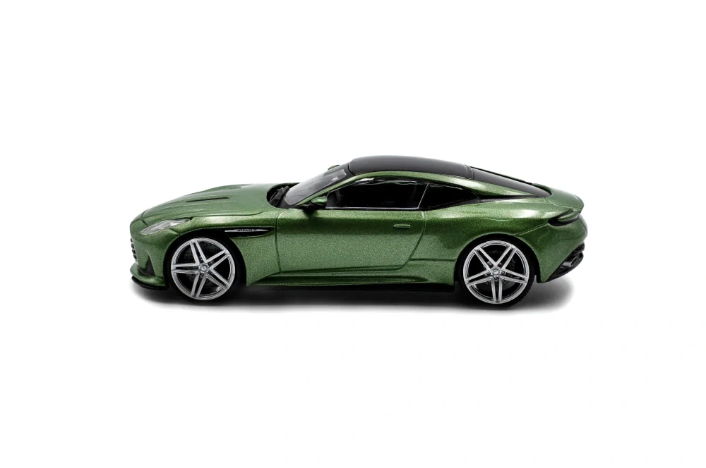 Aston Martin DB12 2023 green 1:43 Solido
