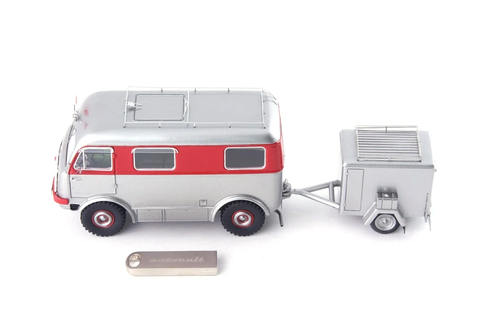 Tatra T805 Hanzelka + Zikmund 1953 1:43 AutoCult