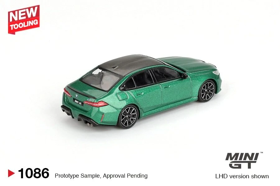BMW M5 (G90) 2024 Isle of Man Green Metallic 1:64 Mini GT