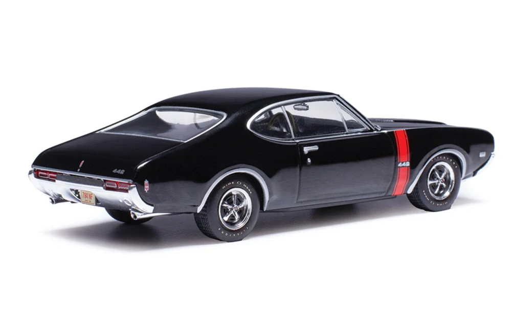 Oldsmobile 442 W-30 1968 ebony black/red stripes 1:43 Ixo America