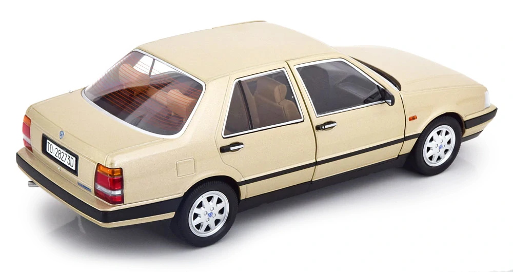 Lancia Thema Turbo i.e. 1S 1984 platino metallic 1:18 Mitica