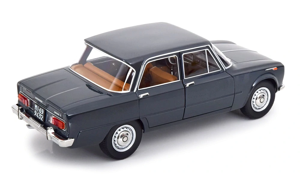 Alfa Romeo Giulia 1.6 Ti 1962 grey 1:18 Mitica
