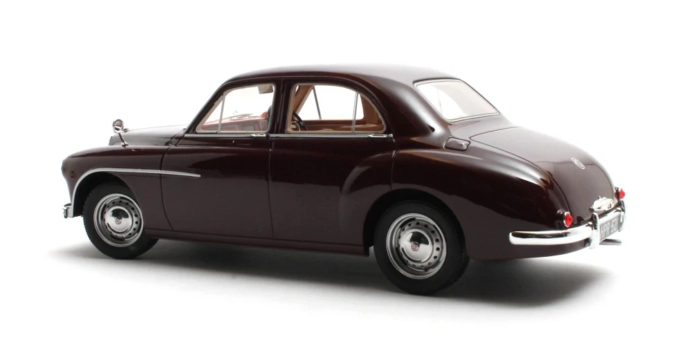 MG Magnette 1956-1958 dark red 1:18 Cult Scale Models