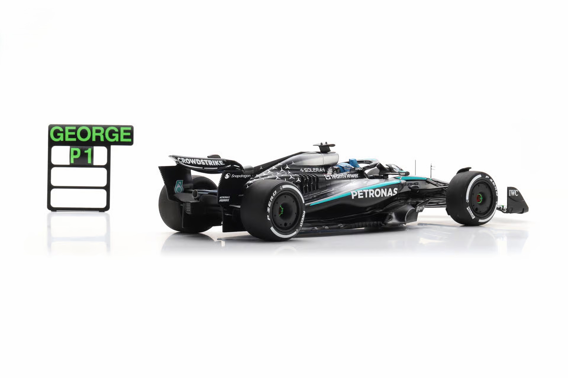 Mercedes W16 Mercedes-AMG Petronas F1 Team #63 G.Russell Winner Canadian GP 2025 with Pit Board 1:18 Spark