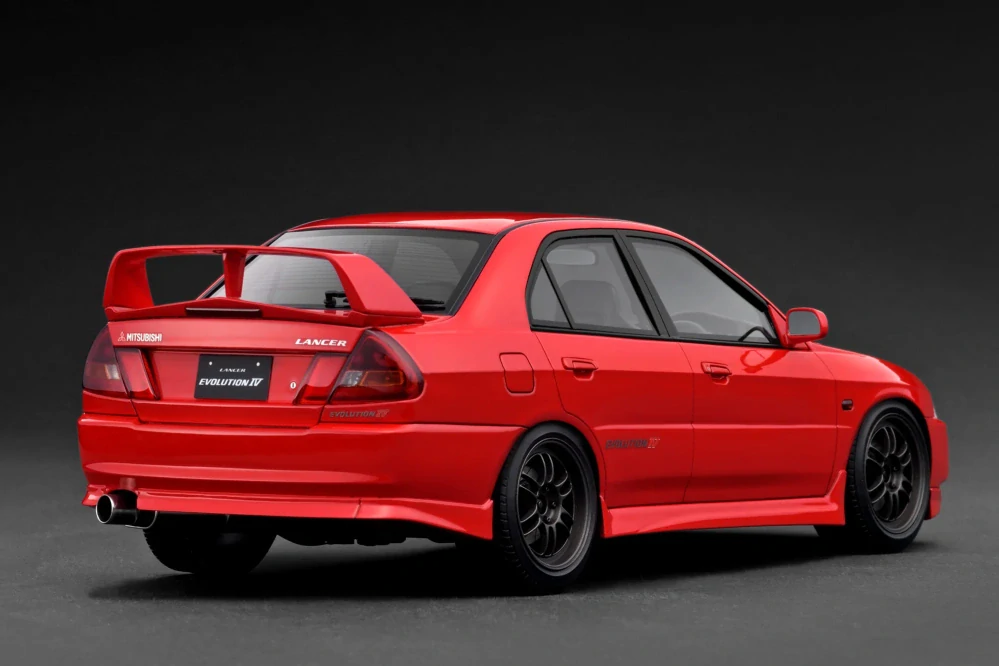 Mitsubishi Lancer Evolution IV CN9A red 1:18 Ignition Model
