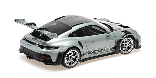 Porsche 911 (992) GT3RS 2023 silver 1:18 Minichamps