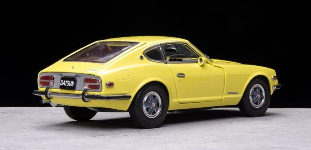 Datsun 240 Z 1972 yellow 1:18 Sun Star